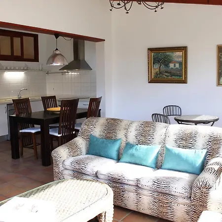 Prime Homes Ladera View * 라오로타바